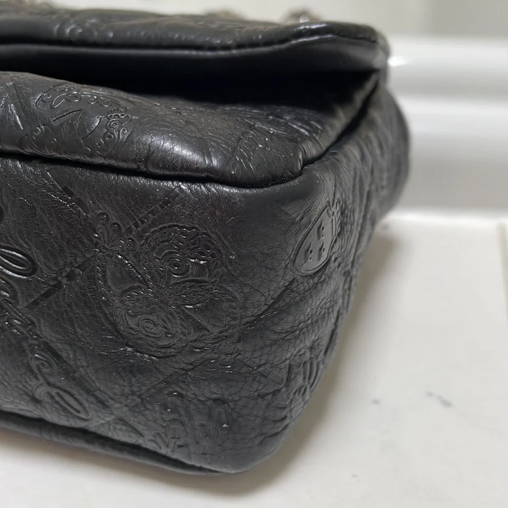 Chanel Black Lucky Charm Embossed Leather CC Flap Bag - Picture 8 of 11
